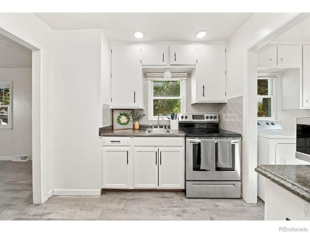 2439 10th Ave Ct, Greeley, CO 80631
