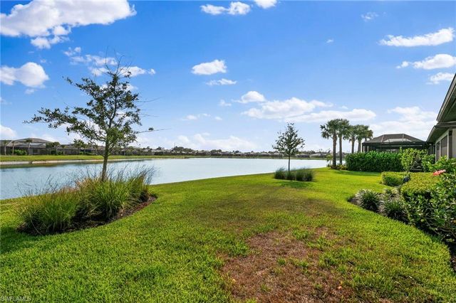 2231 Yellowfin CIR, Naples, FL 34114