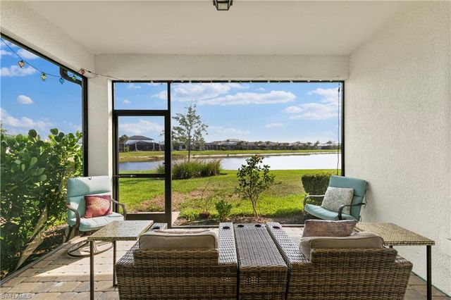 2231 Yellowfin CIR, Naples, FL 34114