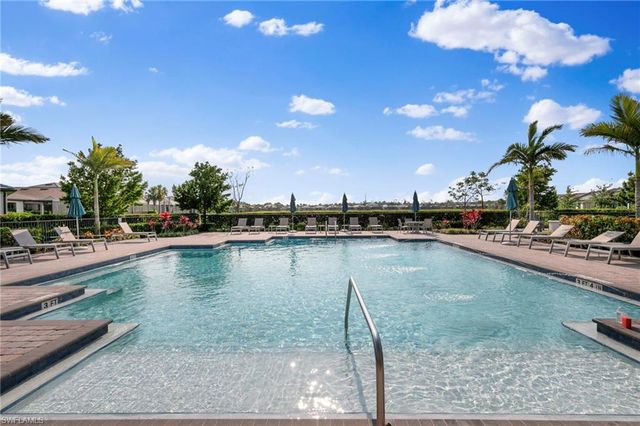 2231 Yellowfin CIR, Naples, FL 34114