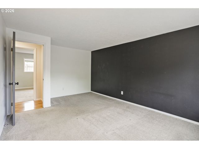 3034 Se TIMBERLAKE Dr, Hillsboro, OR 97123
