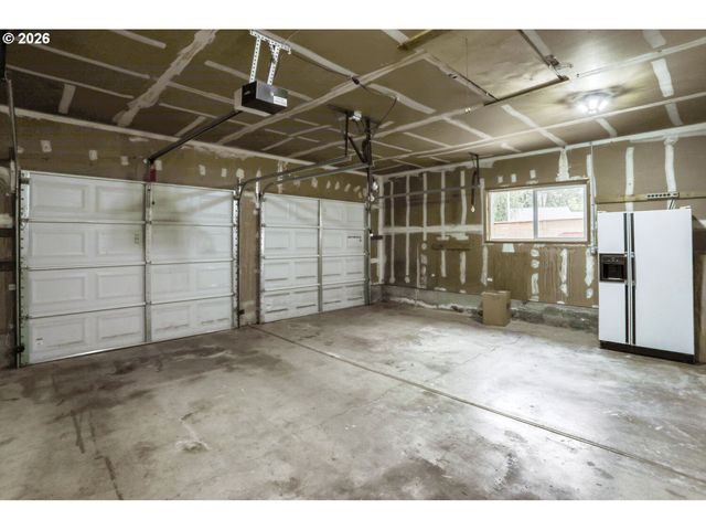 3034 Se TIMBERLAKE Dr, Hillsboro, OR 97123