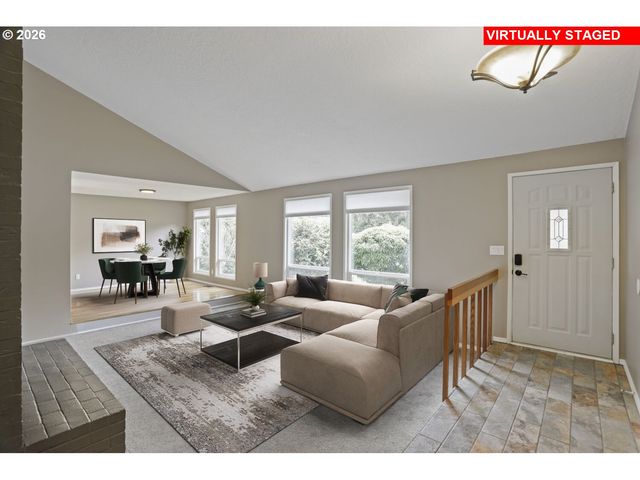 3034 Se TIMBERLAKE Dr, Hillsboro, OR 97123