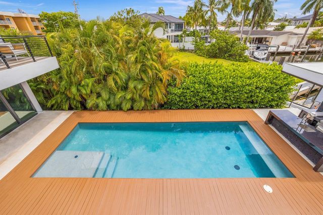 3462 NE 171st Street, North Miami Beach, FL 33160