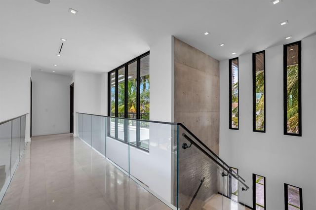3462 NE 171st Street, North Miami Beach, FL 33160