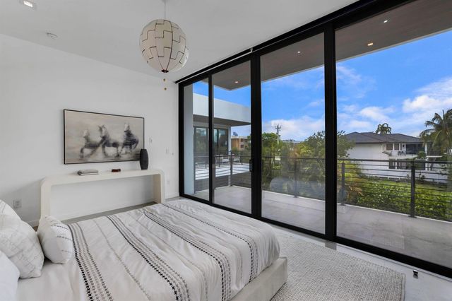 3462 NE 171st Street, North Miami Beach, FL 33160