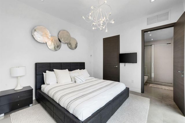 3462 NE 171st Street, North Miami Beach, FL 33160