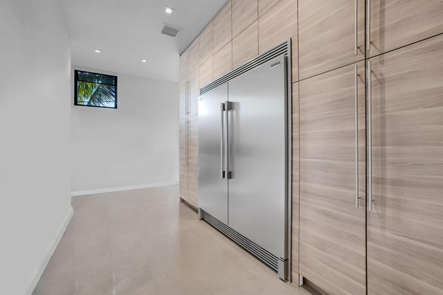 3462 NE 171st Street, North Miami Beach, FL 33160