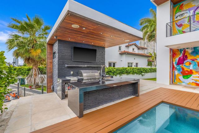 3462 NE 171st Street, North Miami Beach, FL 33160