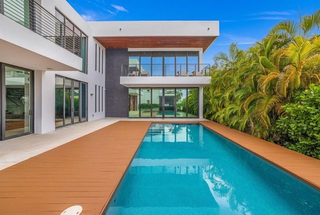 3462 NE 171st Street, North Miami Beach, FL 33160