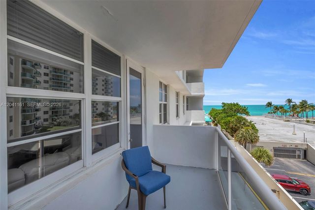 3725 S Ocean Dr 422, Hollywood, FL 33019