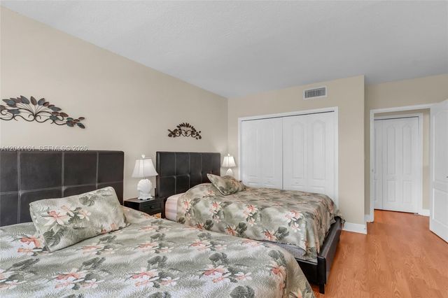 3725 S Ocean Dr 422, Hollywood, FL 33019