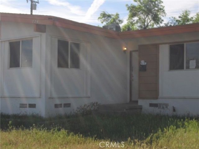 724 W Avenue H10, Lancaster, CA 93534