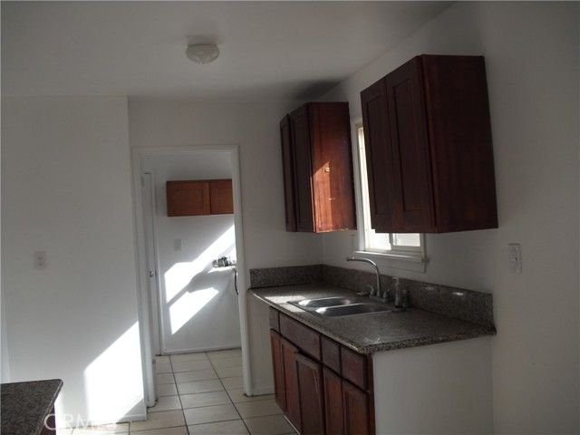 724 W Avenue H10, Lancaster, CA 93534