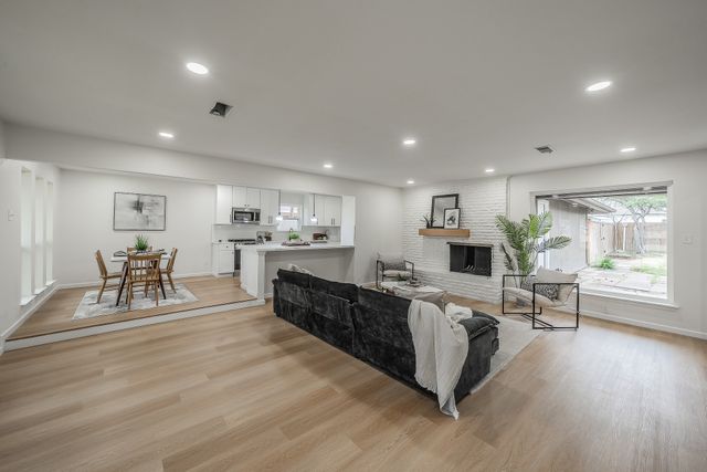 13551 Rawhide Parkway, Farmers Branch, TX 75234