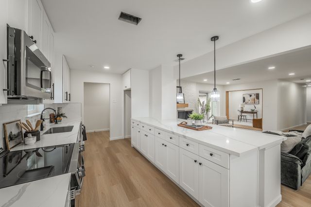 13551 Rawhide Parkway, Farmers Branch, TX 75234