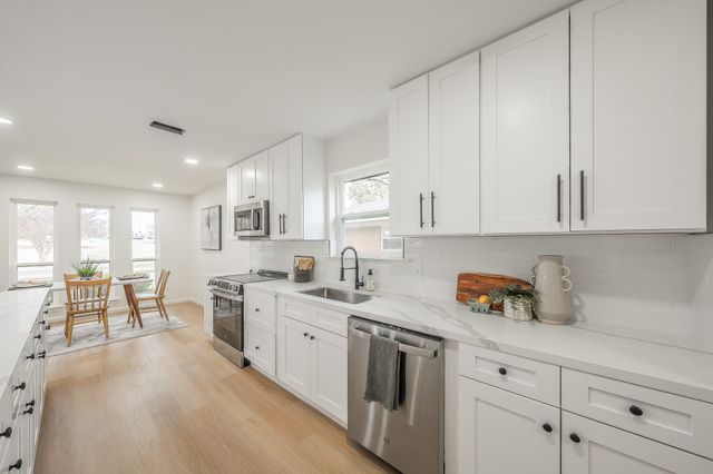 13551 Rawhide Parkway, Farmers Branch, TX 75234