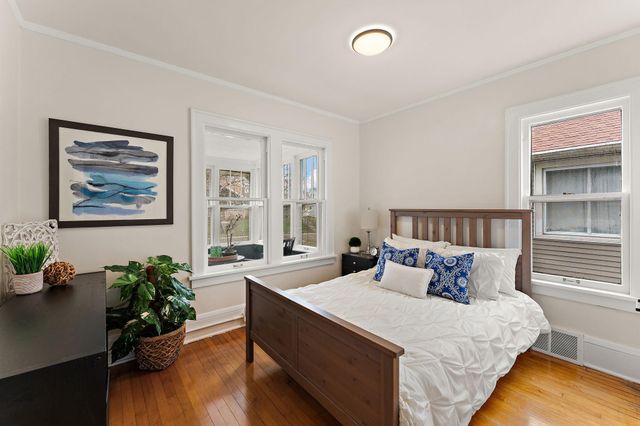 1810 Ross Avenue E, Saint Paul, MN 55119