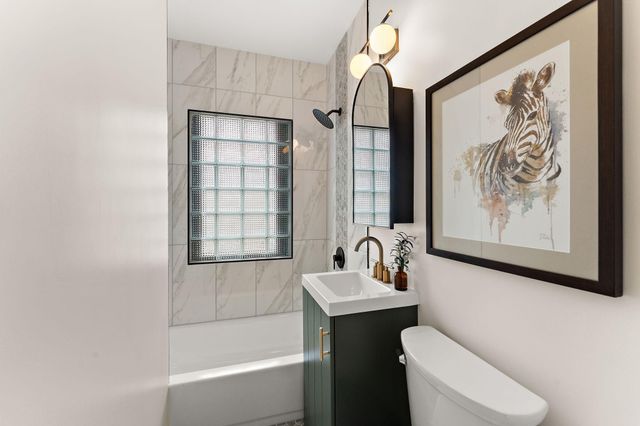 1810 Ross Avenue E, Saint Paul, MN 55119