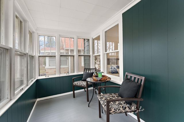 1810 Ross Avenue E, Saint Paul, MN 55119