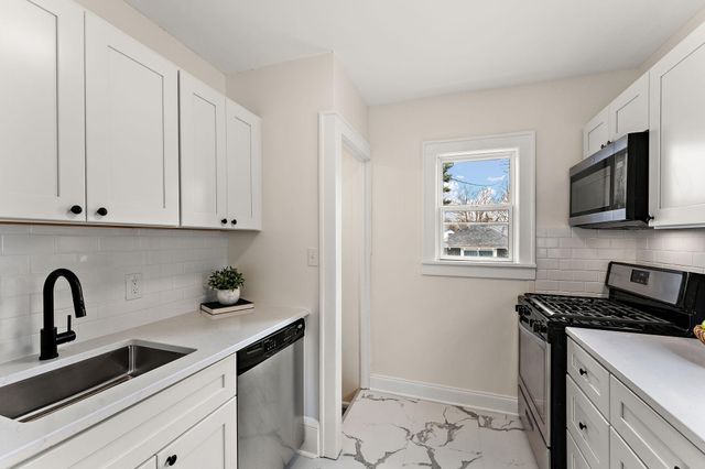 1810 Ross Avenue E, Saint Paul, MN 55119