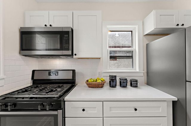 1810 Ross Avenue E, Saint Paul, MN 55119