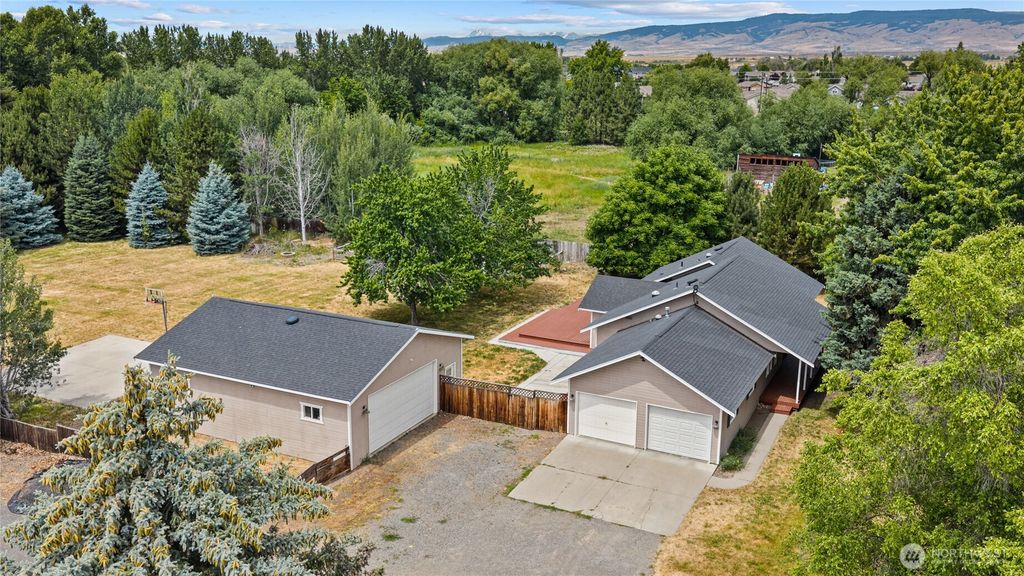 611 E Kyllo Road, Ellensburg, WA 98926