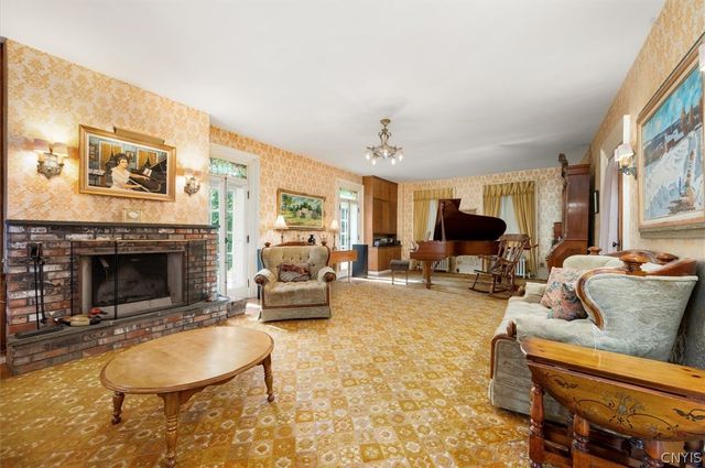 77 Utica Street, Kirkland, NY 13323