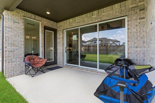 316 Coldwater Creek Court, Conroe, TX 77304