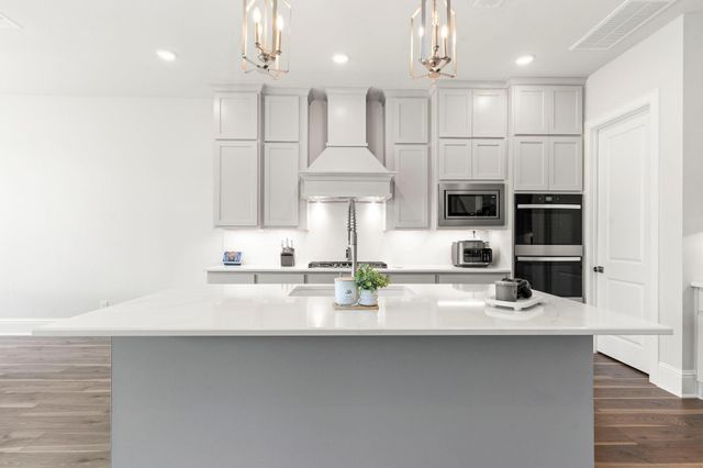 316 Coldwater Creek Court, Conroe, TX 77304