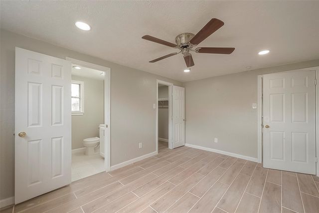 5874 Reed Road, Houston, TX 77033