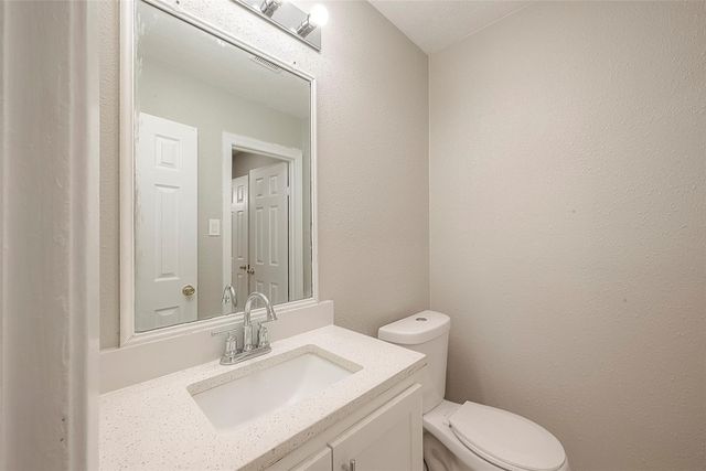 5874 Reed Road, Houston, TX 77033