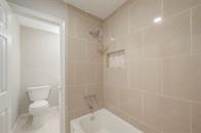 5874 Reed Road, Houston, TX 77033