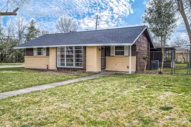 5874 Reed Road, Houston, TX 77033