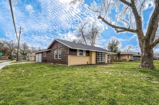5874 Reed Road, Houston, TX 77033