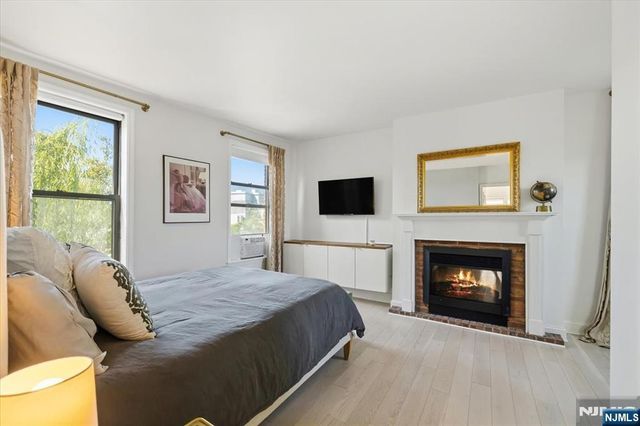 273 Monmouth Street 3, Jersey City, NJ 07302