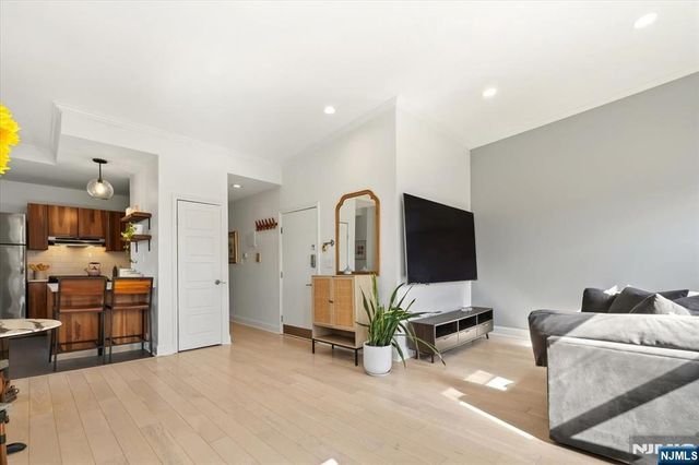 273 Monmouth Street 3, Jersey City, NJ 07302