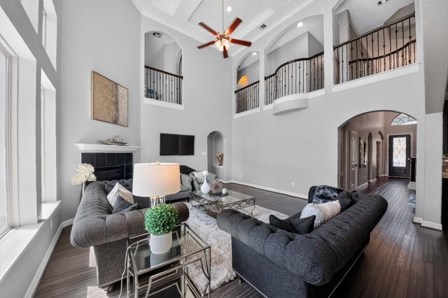 11814 Trinity Bluff Lane, Cypress, TX 77433