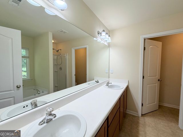 220 Brookhaven Court, Acworth, GA 30102