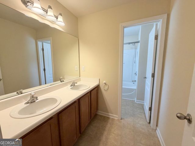 220 Brookhaven Court, Acworth, GA 30102