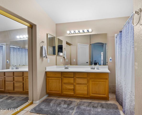 7832 E OSAGE Avenue, Mesa, AZ 85212