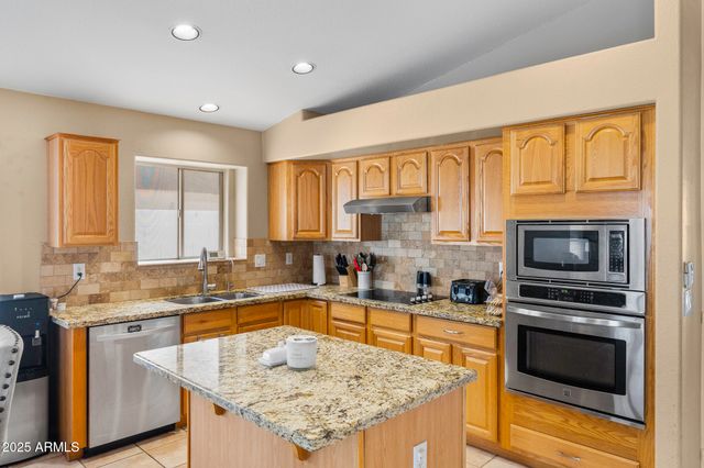 7832 E OSAGE Avenue, Mesa, AZ 85212