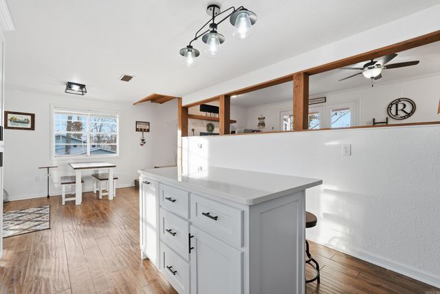 204 Burning Tree Rd., Greers Ferry, AR 72067