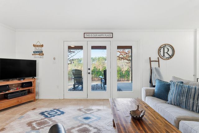 204 Burning Tree Rd., Greers Ferry, AR 72067