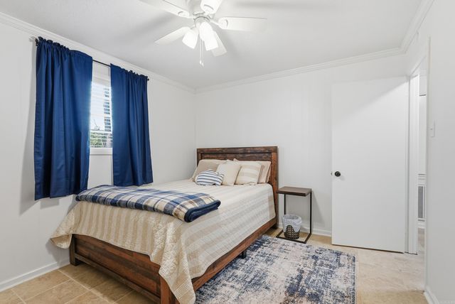 204 Burning Tree Rd., Greers Ferry, AR 72067