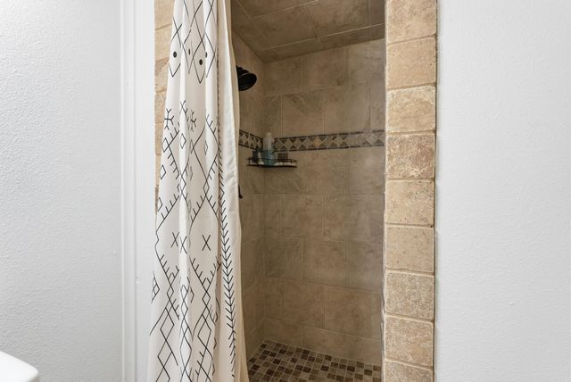 204 Burning Tree Rd., Greers Ferry, AR 72067