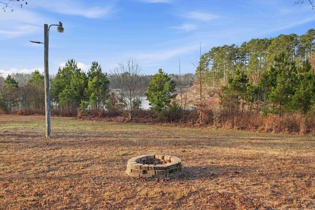 204 Burning Tree Rd., Greers Ferry, AR 72067