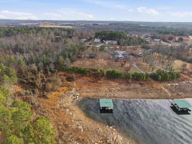 204 Burning Tree Rd., Greers Ferry, AR 72067