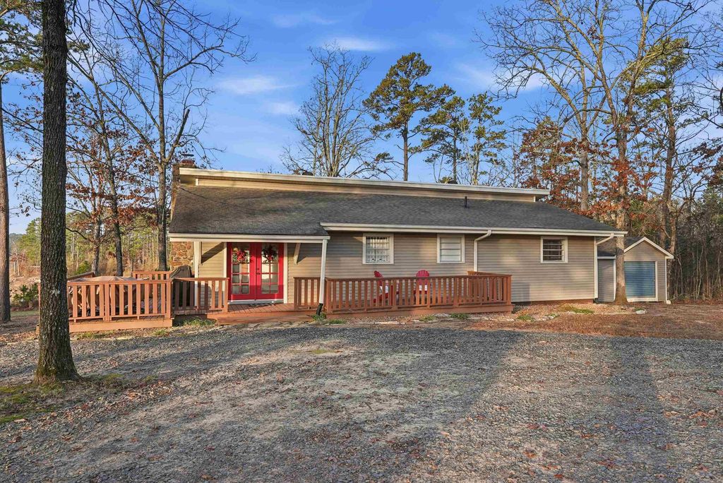 204 Burning Tree Rd., Greers Ferry, AR 72067