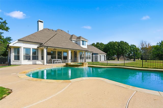 560 Palomino Drive, Lucas, TX 75002